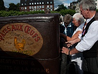 023 : Düsseldorf, Französisches-Fest, Oldtimer