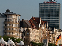 001  Das "Mittsommernachtsfest" hat in den letzten Jahren immer tausende Besucher angelockt. : 2008, Düsseldorf, Feiern, Juni, Menschen, Mittsommernacht