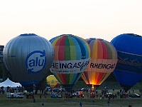 029  Einmal sogar mit einem Treffen der Ballonfahrer mit "Ballonglühen".