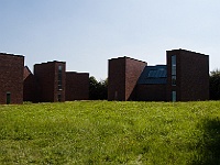 39  Weitere Museumsgebäude äumen den Weg zur Insel Hombroich, z.B. das Feld-Haus.