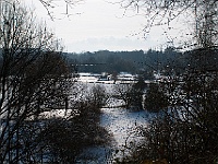 02  Blick vom Eingang auf die schneebedeckte Ölgangsinsel.