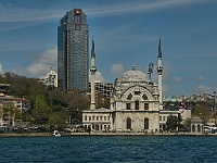 08 DSC2655 Schiffstour Bosporus  Alt und neu.