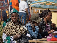 109-Teguise-Sonntagsmarkt  Handtasche gefällig?