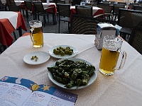 Madrid 2012 -94  Pause - mit "Pimientos del Patron" und einer Cana (Glas Bier). : Madrid