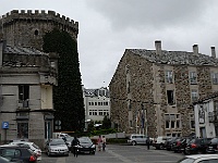 104  Der Parador ist ein alter Wehrturm mit modernem Anbau.