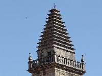 137  Auch dieser Turm gehört zur Kathedrale.